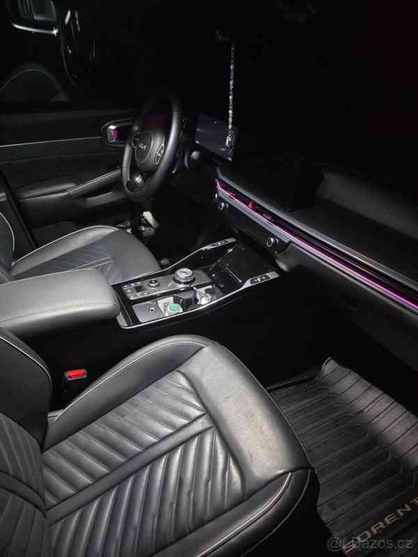 Kia Sorento CRDi SCR 4x4 - foto 9