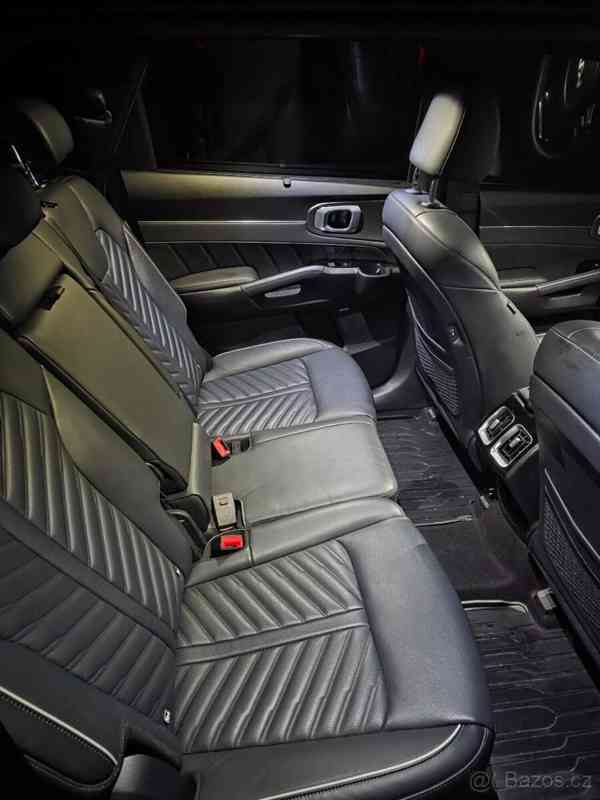 Kia Sorento CRDi SCR 4x4 - foto 3