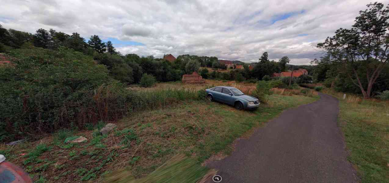 Investiční stavební pozemek – možnost 6 parcel - foto 2
