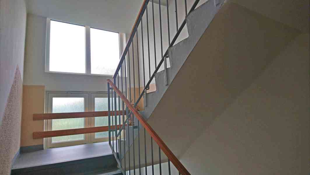 Pronájem 2+kk, 50m2 (s balk.) (Jablonec n.N., ul. Vlaštovčí) - foto 8