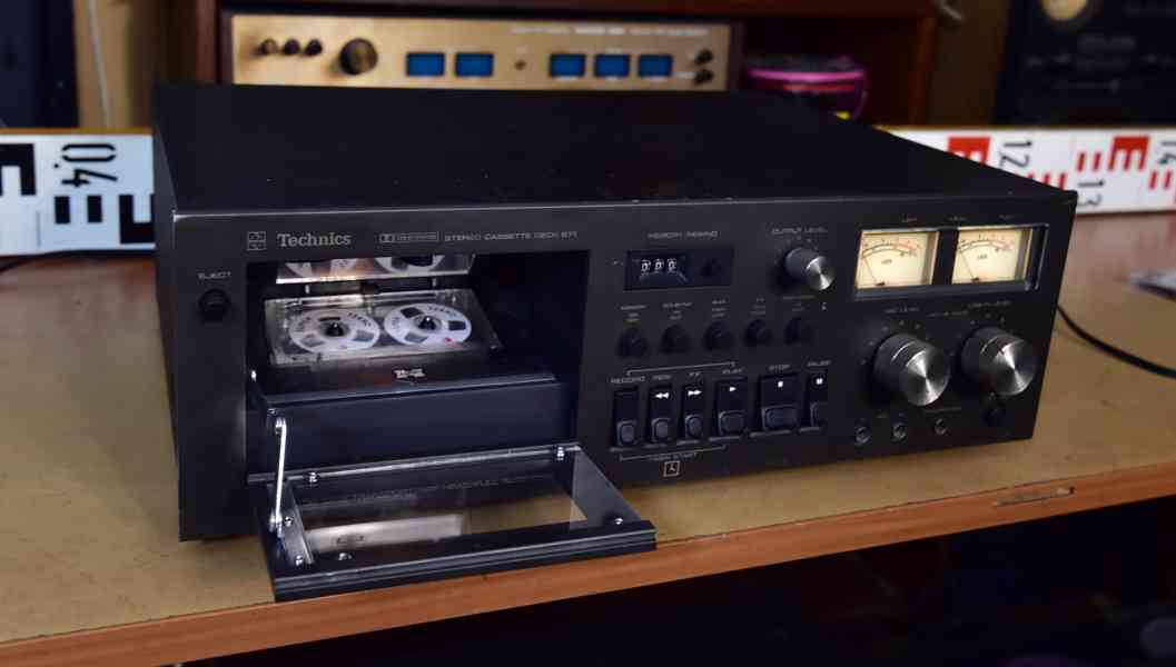 Technics RS-671USD kazetový magnetofon Japonsko 1976