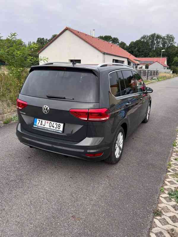Volkswagen Touran 1,5   TSI Highline DSG, původ ČR - foto 11