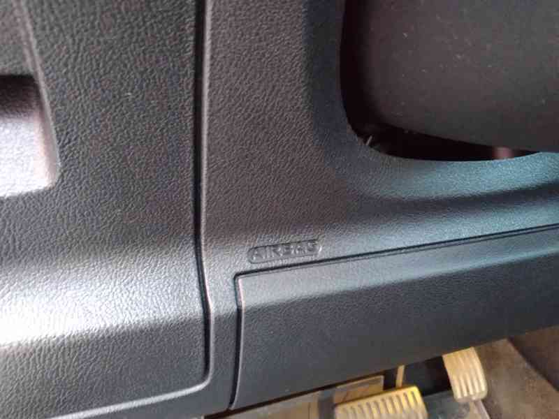 FORD S MAX 2.0 TDCI TITANIUM AUTOMAT SERVISKA - foto 32
