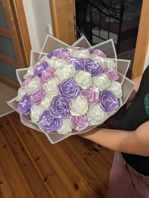 Kytice ze saténových stuh - foto 2