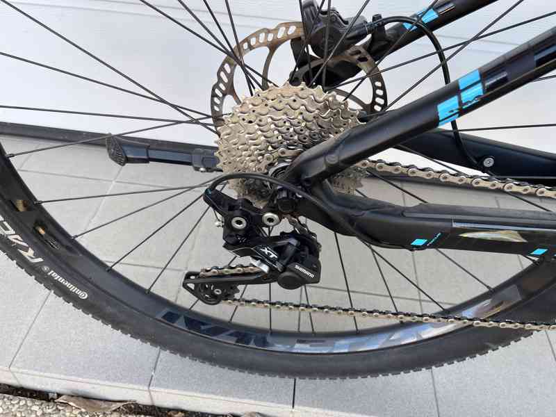 Elektrokolo Focus BOLD 2 29“ LTD vel. M, 2764 km - foto 7