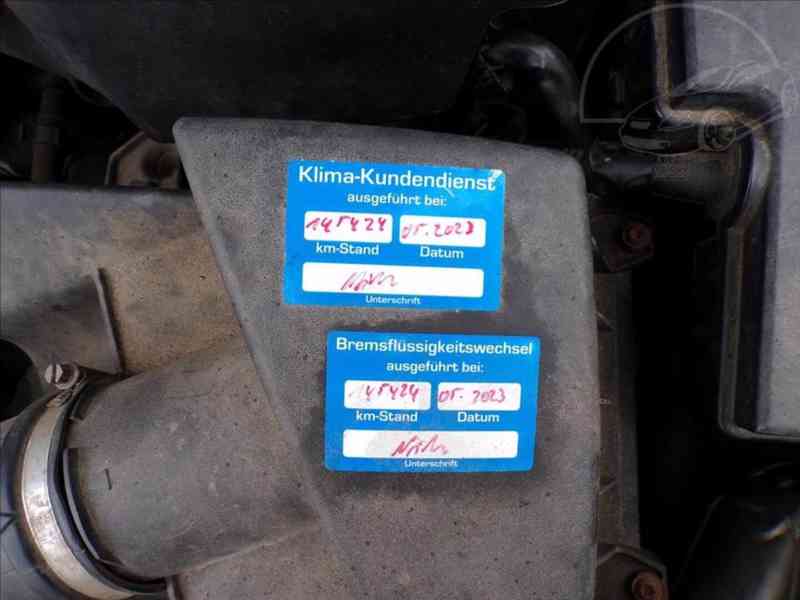 Ford Focus 1,6 16V - foto 14