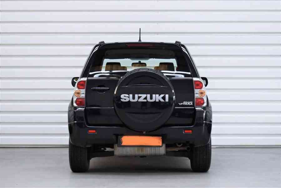Suzuki Grand Vitara 1.6i Club benzín 78kw - foto 7