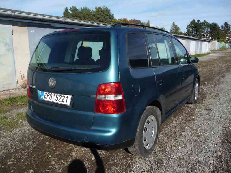 VW Touran 1,6i  16V, 75 kW, koup. ČR, 152700 km, STK 8/2026! - foto 7