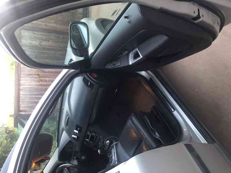 Volvo XC 90 D5 top stav po GO - foto 7