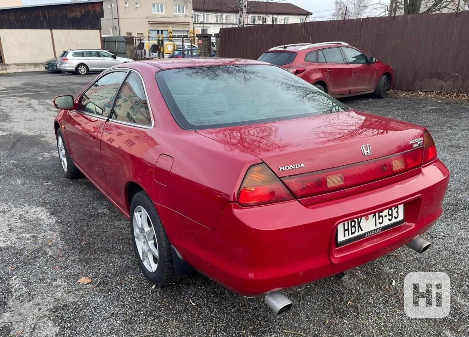Honda Accord 3,0   V6 L - foto 1