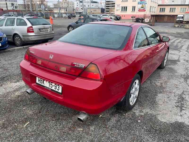 Honda Accord 3,0   V6 L - foto 17