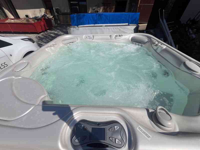 Vířivka Vanguard HotSpring - foto 3