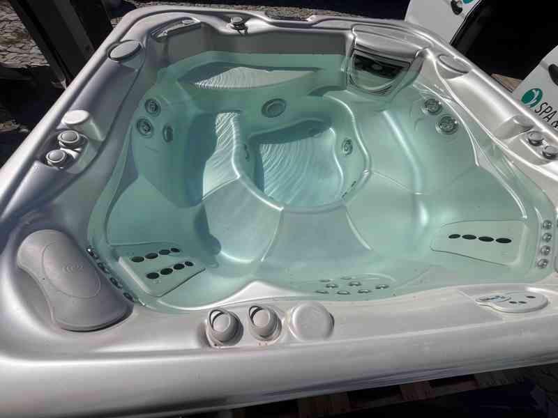 Vířivka Vanguard HotSpring - foto 5