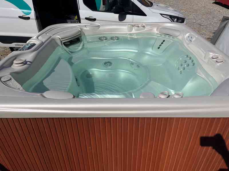 Vířivka Vanguard HotSpring - foto 6