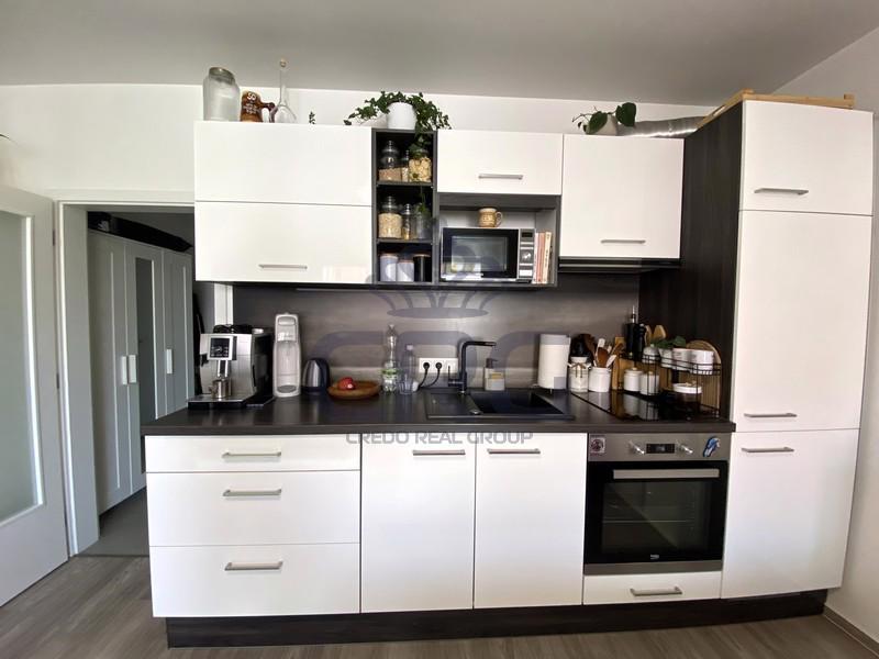 PRONÁJEM BYTU 1+KK S TERASOU, SLAVKOV U BRNA - foto 9