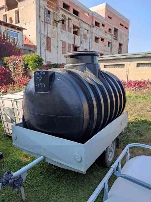 NÁDRŽ SEPTIK 2,35m3   17.000,- Kč PROSTĚJOV mob: 731 855 194 - foto 2