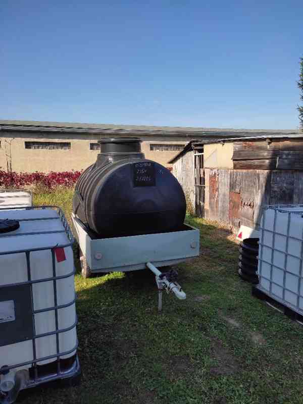 NÁDRŽ SEPTIK 2,35m3   17.000,- Kč PROSTĚJOV mob: 731 855 194 - foto 5
