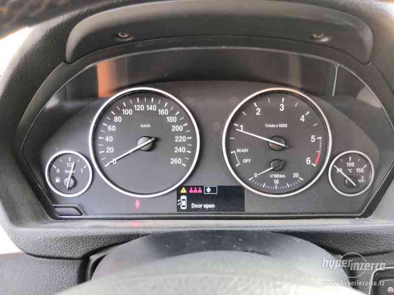 BMW 318d Combi 105kW/143PS Xenon - manual diesel - foto 11