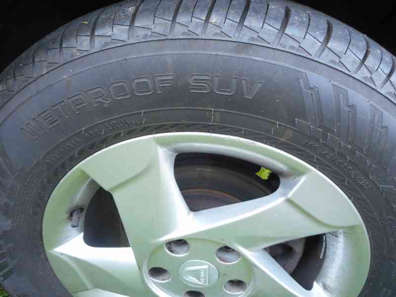 Dacia Duster 1.6 16V 4x4, r.v.2011, STK do 04/2027 - foto 5