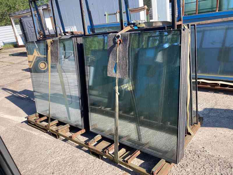 Okna, výlohy, okenní skla - foto 4