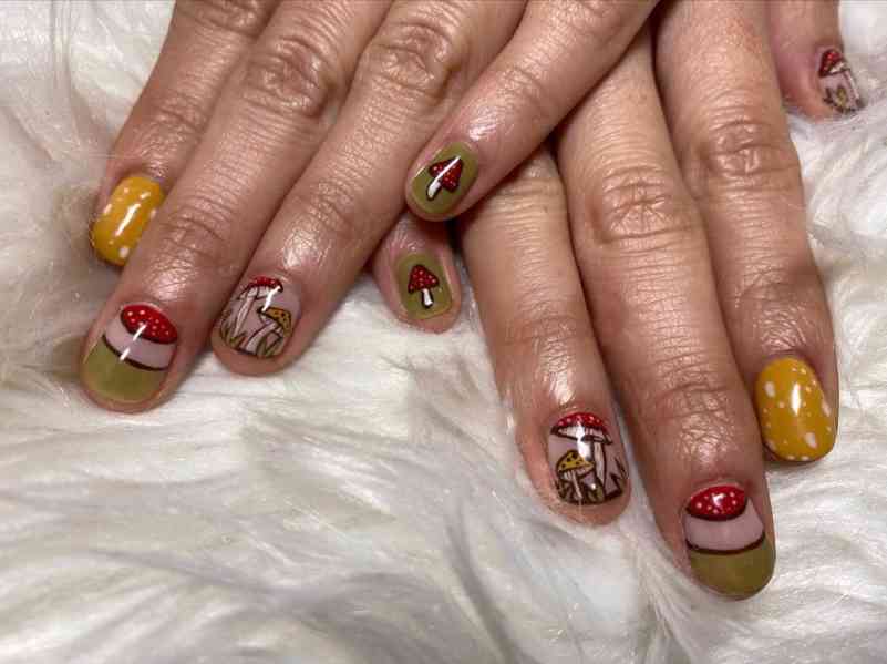 Expat and queer friendly manicures  - foto 2