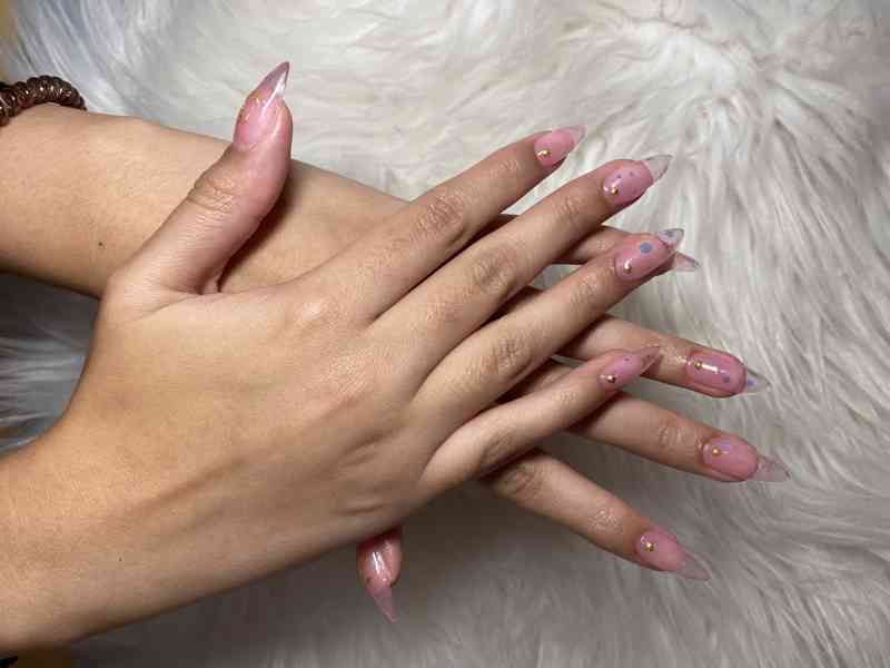 Expat and queer friendly manicures  - foto 3
