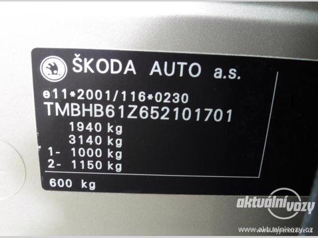 Škoda Octavia 1.6, benzín, rok 2006 - foto 12