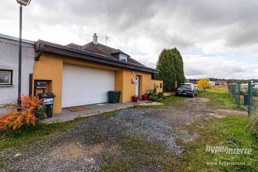 Prodej rodinného domu 370 m, pozemek 821 m, Svojetice, okres Praha-východ - foto 2