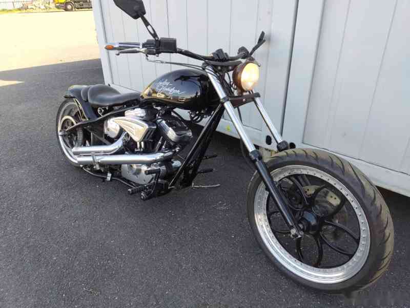 Stavba Harley Davidson sporttail - foto 2