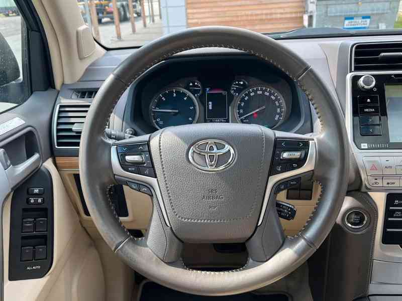 Toyota Land Cruiser 2,8 D4D Executive 130kw - foto 5