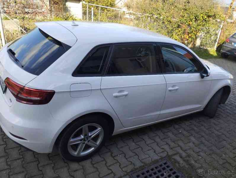 Audi A3 1,6   A3 Sportback - foto 5