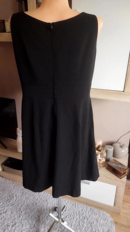Krásné černé áčkové šaty  - foto 3