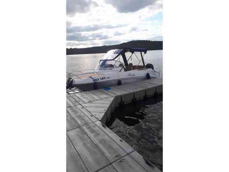 AM Yacht 565 + Mercury F 150 + trailer - POUŽITÁ - foto 6