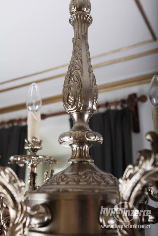 Šestiramenný lustr z bílého kovu. Ludvík XV - foto 5