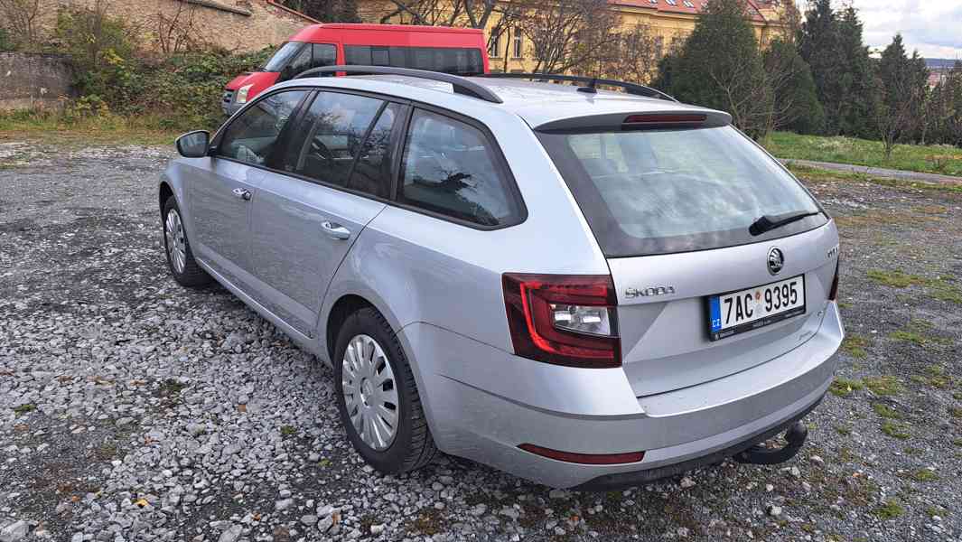 Škoda Octavia kombi 2.0 4x4 - foto 4