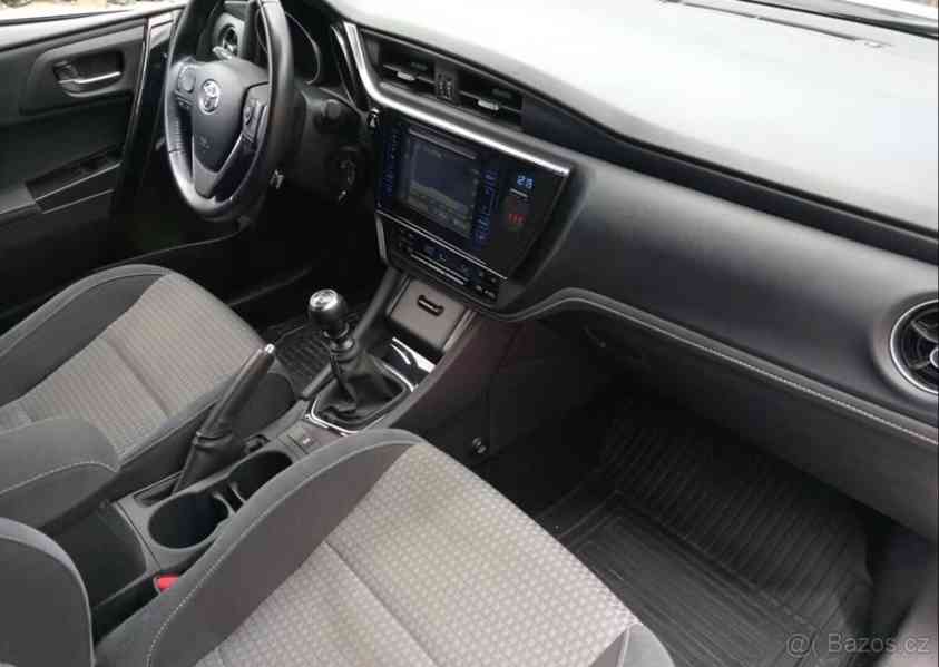 Toyota Auris 1,6   Valvematic Selection - foto 8