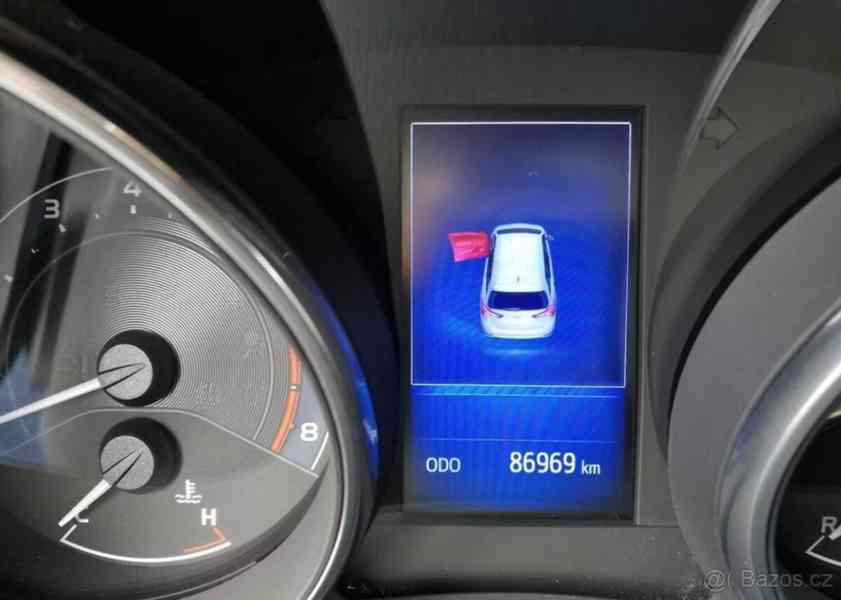 Toyota Auris 1,6   Valvematic Selection - foto 9