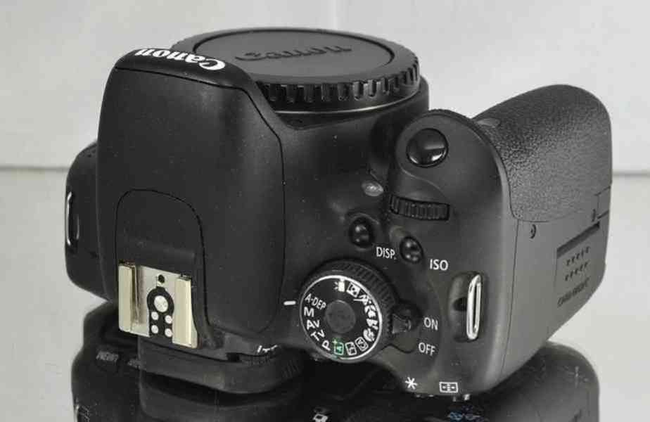 Canon EOS 600D **18 Mpx CMOS / DIGIC 4*Full HDV**  27000 exp - foto 4