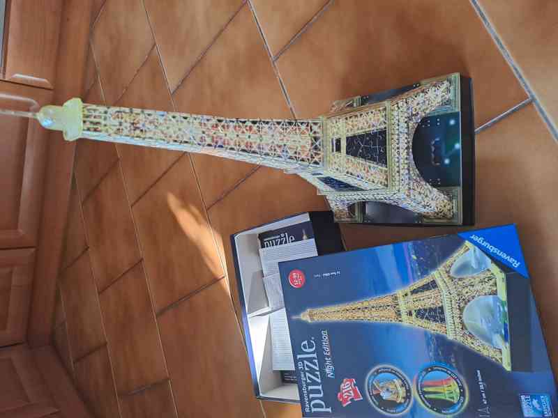3D platové puzzle Eifellova věž - možný dárek