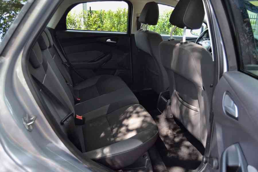 Ford Focus 1.6i 16V Cool&Connect - foto 13