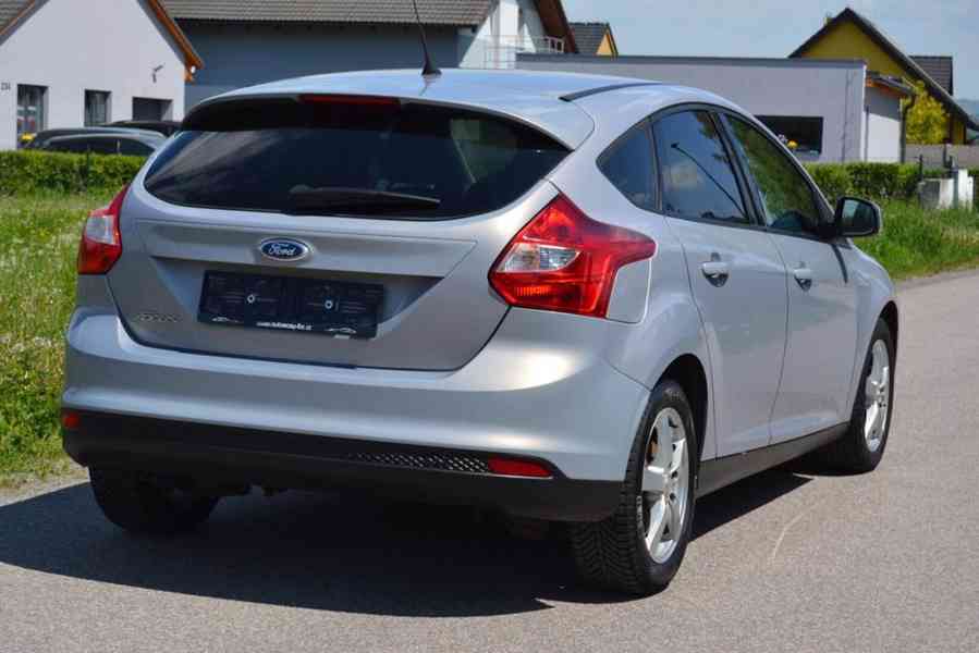 Ford Focus 1.6i 16V Cool&Connect - foto 4