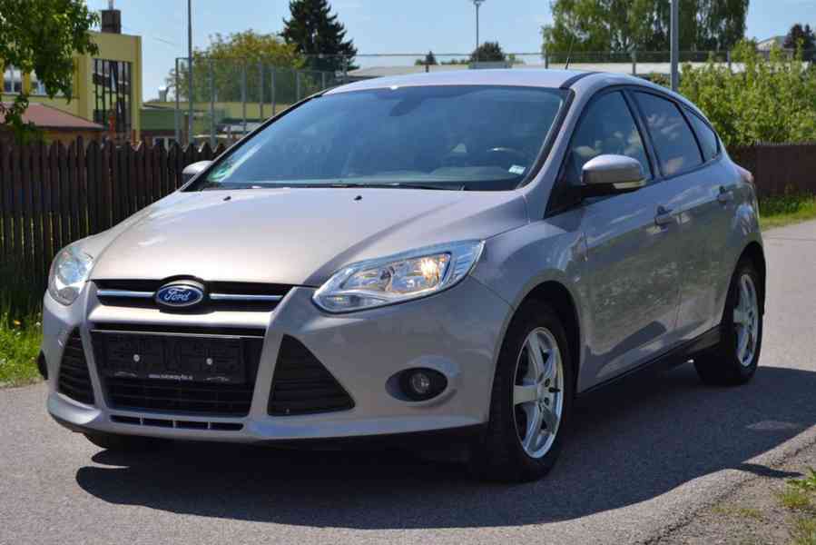 Ford Focus 1.6i 16V Cool&Connect - foto 1