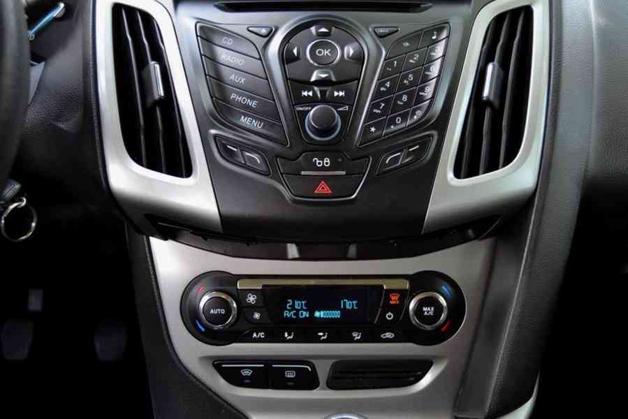 Ford Focus 1.6i 16V Cool&Connect - foto 8
