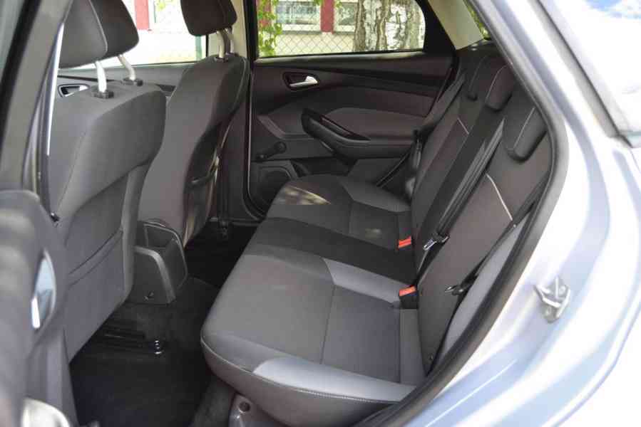 Ford Focus 1.6i 16V Cool&Connect - foto 11