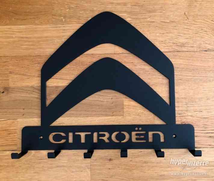 Designový věšák - Citroen - foto 1