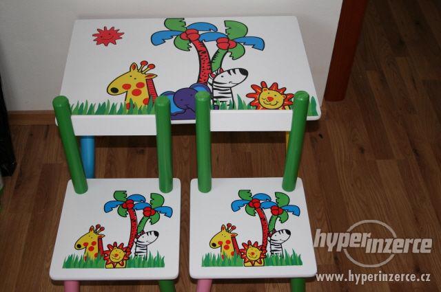 Dětský stolek a 2 židličky Tropy safari bílé - foto 1