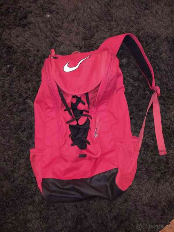 Nike batoh červený, Skvělý stav - foto 2