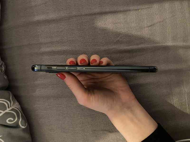 iPhone 11 Pro Max 64GB - TOP STAV - foto 2