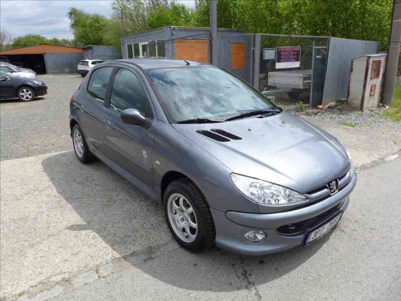 Peugeot 206 1,4 i 16V, KLIMA, ČR - foto 2
