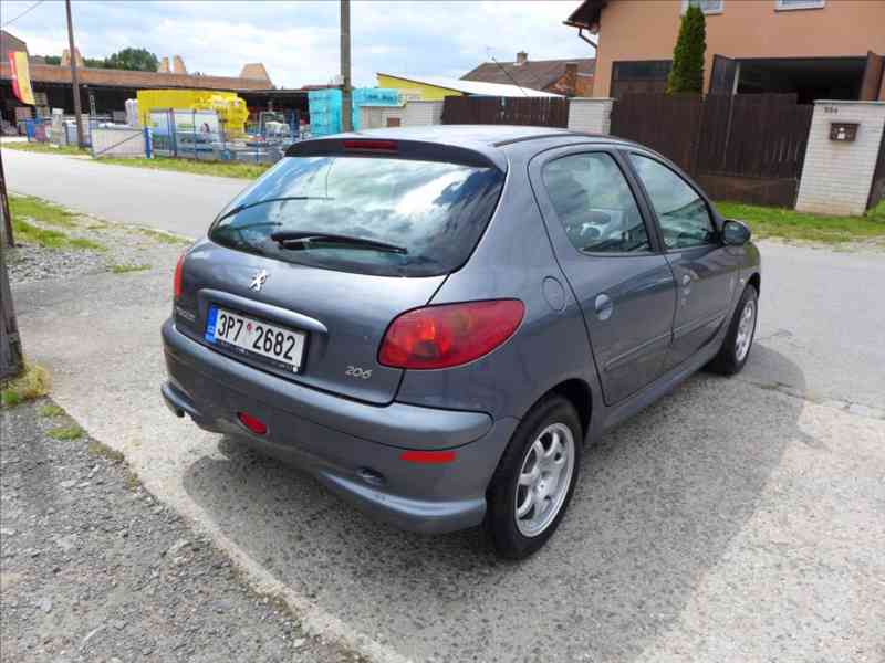 Peugeot 206 1,4 i 16V, KLIMA, ČR - foto 3